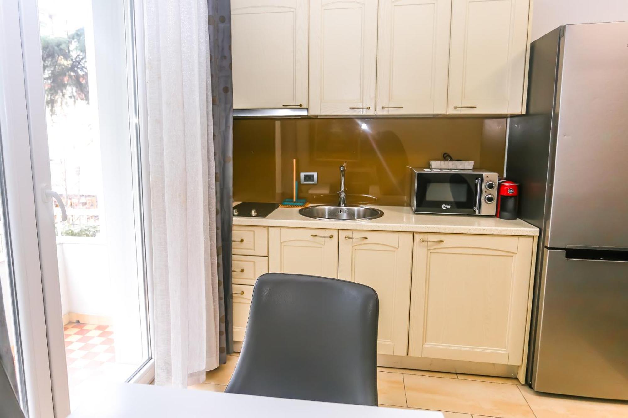 Apartmán Viatirana By Shqiptrip Exteriér fotografie